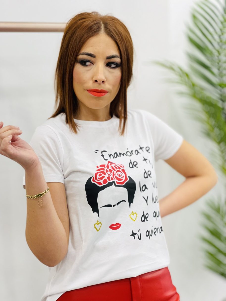 Camiseta Frida “Enamórate de tí….” Blanca